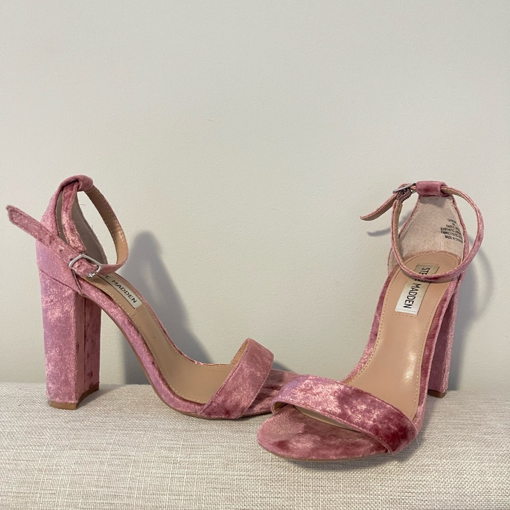 Steve Madden Carrson Pink Velvet Heels 6
